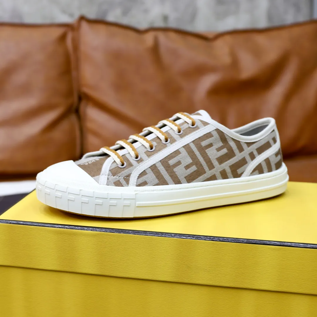 Factory price: 480 original order (couple model) Brand: FENDI Fendi 🙅‍♂️🙅‍♂️🙅‍♂️ Size: Female 35–40, Male 39-44 (45 can be customized) Grade: Official website genuine Material: Imported original LoGO fabric upper Original comfortable lining TPU wear-resistant lightweight outsole Style category: Loafers New trendy shoes Color: actual picture color